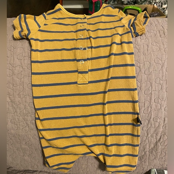 Rags to Raches Other - Rags Toddler 2T Roper Stripped Essentials